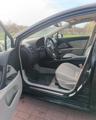 Toyota Avensis cena 18500 przebieg: 312000, rok produkcji 2009 z Warszawa małe 277